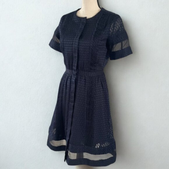 Banana Republic Textured Fit & Flare Dress - Size 0 - EUC - Full Skirt Mesh Navy - Picture 2 of 7